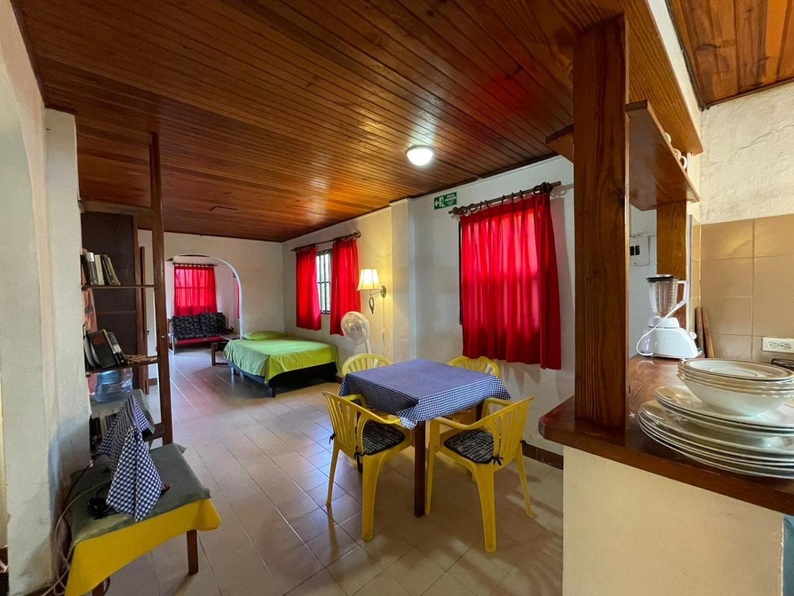 Caribbean Queen - Apartamento Con Vista Al Jardin #2 San Andres  Exterior photo