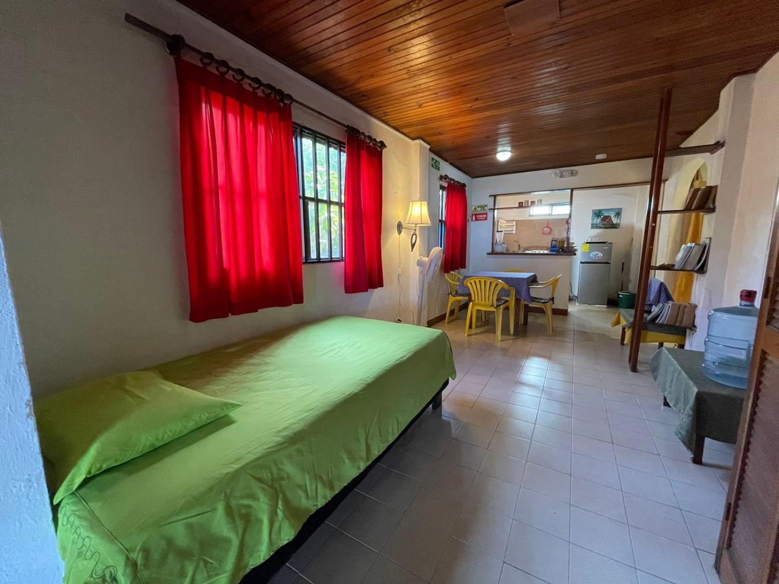 Caribbean Queen - Apartamento Con Vista Al Jardin #2 San Andres  Exterior photo